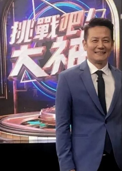 新G乳女神下海被干美女的事别管无套啪啪 - Vv人和动物